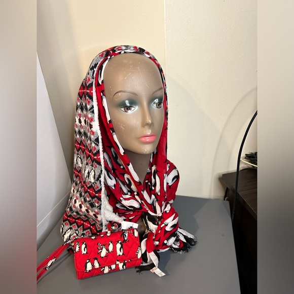 Vera Bradley red penguin fashion scarf and fleece scarf with wristlet wallet - Picture 1 of 3